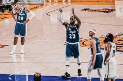 开云体育入口 -关于里程碑夜瓦伦西亚迎来里程碑；NBA季后赛国际比赛日刷纪录；气氛紧张；赛程密集仍需轮换的信息